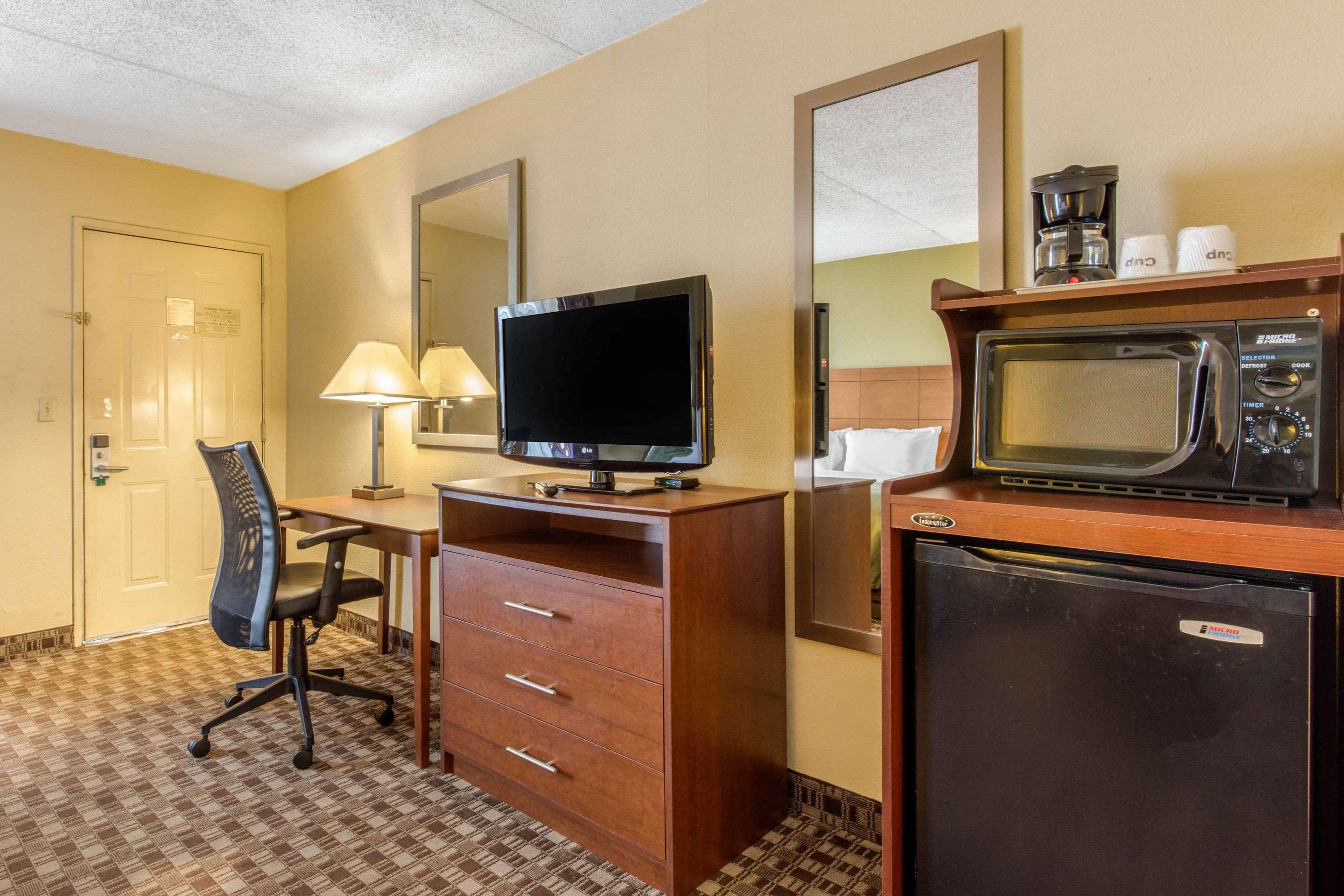 Quality Inn Lebanon Exterior photo